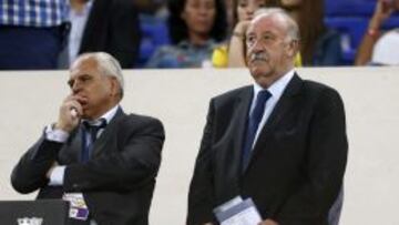 Del Bosque, en el palco del Camp Nou.