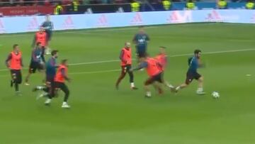 Ramos and Thiago left static trying to stop Isco wizardry
