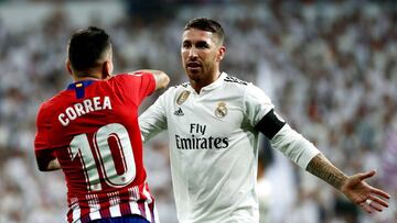 GRAF6446. Madrid, 29/09/2018. El defensa del Real Madrid, Sergio Ramos (d), y el delantero argentino del Atlético de Madrid, Ángel Correa, durante el encuentro correspondiente a la séptima jornada de primera división que disput