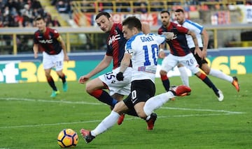 Alejandro Gomez # 10 of Atalanta BC in action during the Serie A match between Bologna FC and Atalanta BC at Stadio Renato Dall'Ara on November 27, 2016 in Bologna, Italy.