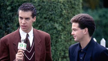 Photo during a day in the life of Luis Garcia (Atletico de Madrid), pictured: (id) Reporter Andre Marin and Luis Garcia of Atletico de Madrid
Foto durante Un dia en la Vida de Luis Garcia (Atletico de Madrid), en la foto: (i-d) Reportero Andre Marin y Luis Garcia de Atletico de Madrid
12/10/1993/MEXSPORT/David Leah.