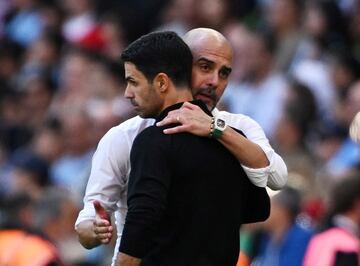 Pep Guardiola with Arsenal manager Mikel Arteta