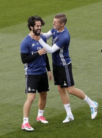 Último entrenamiento del Madrid antes de recibir al Sevilla