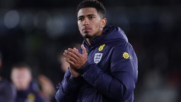 El tierno gesto de la Selección de Países Bajos y Bellingham con un niño