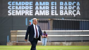 Joan Laporta, en un entrenamiento reciente del Barça.