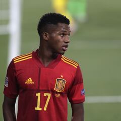 Le Normand con el 3 y Ansu Fati, el número 12