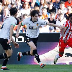 Javi Guerra busca su sitio