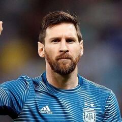 El dilema de Messi: “A veces los rivales me miran feo…”