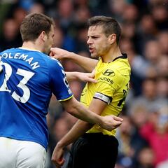 Pickford prolonga la crisis del Chelsea y anima la Champions
