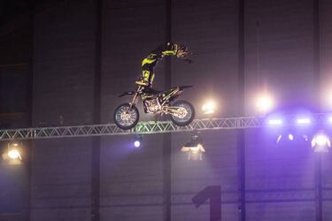 Kai Hasse plancha dos nuevas maniobras nunca antes vistas en FMX