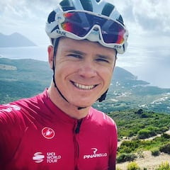 Froome sube de nuevo a la bici