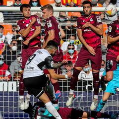 Aprobados y suspensos de la Real Sociedad ante el Valencia: Remiro amarró un valioso punto