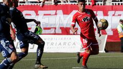 Futbol, Union La Calera vs Universidad de Chile.
Decima fecha, campeonato 2018
El jugador de Union La Calera Brian Fernandez, derecha, convierte un gol contra Universidad de Chile durante el partido de primera division disputado en el estadio Lucio Fariña de Quillota, Chile.
22/04/2018
Martin Thomas/Photosport 

Football, Union La Calera vs Universidad de Chile.
Tenth date, National Championship 2018
Union La Calera's player Brian Fernandez, right, scores against Universidad de Chile during the first division football match held at the Lucio Fariña stadium in Quillota, Chile.
22/04/2018
Martin Thomas/Photosport