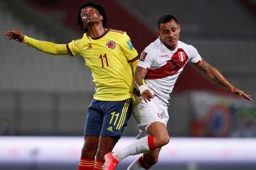 La Selección Colombia derrotó 0-3 a Perú en el estadio Nacional de Lima, por la séptima jornada de las Eliminatorias Sudamericanas.