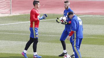 KEPA ARRIZABALAGA Y DAVID DE GEA
 ENTRENAMIENTO SELECCION ESPA&Ntilde;OLA ESPA&Ntilde;A
 CIUDAD DEPORTIVA DE LAS ROZAS