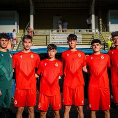 La cantera ocupa el espacio de los fichajes que la Cultural demora