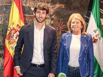 Esteban Granero con la alcaldesa de Marbella.