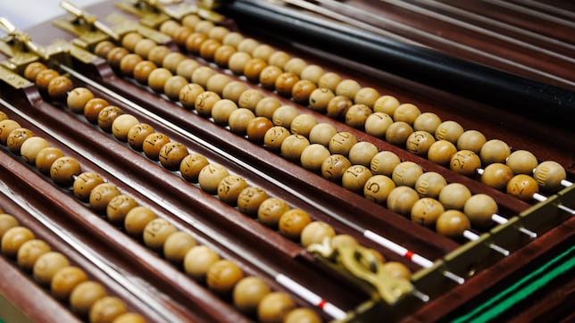 Las predicciones de los videntes del número que va a tocar en la Lotería de Navidad 2024