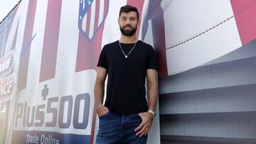 Felipe posa para AS.