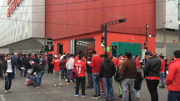 Así se vivió el encuentro entre los Diablos Rojos y los colchoneros en el Estadio Nemesio Diez con motivo al centenario de los escarlatas.