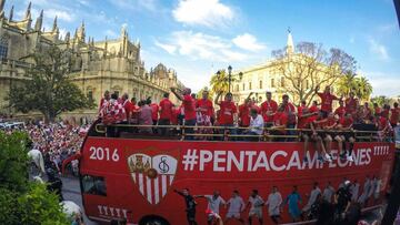 Fin de fiesta del Sevilla en Nervión con recuerdo a Puerta