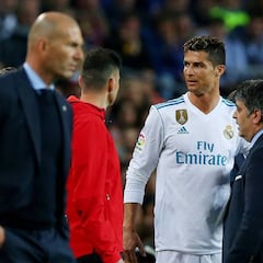 Cristiano Ronaldo injured after scoring landmark Clásico goal