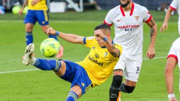 1x1 del Cádiz: Errores en defensa y una jugada polémica neutralizan el gran gol de Salvi