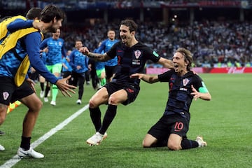 0-2. Luka Modric celebró el segundo gol.