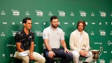 Rafa Cabrera-Bello, Jon Rahm y Tommy Fleetwood, en la presentación del Acciona Open de España 2022 de golf.