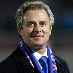 Ex presidente de la U propone rendir la PSU en recintos militares