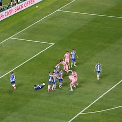 Messi se estrena en el Mundial de Clubes con golazo de tiro libre ante el Porto