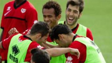 Los jugadores del Rayo durante un entrenamiento.