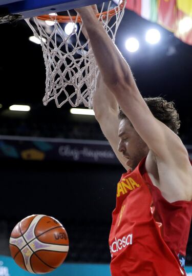 Pau Gasol se ha convertido en el mximo anotador de la historia del Eurobasket, durante el partido contra Hungra del Eurobasket 2017. superando a Nowitzki y a Tony Parker que lideraban la clasificacin.