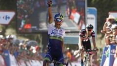 Esteban Chaves renueva contrato con Orica hasta 2018