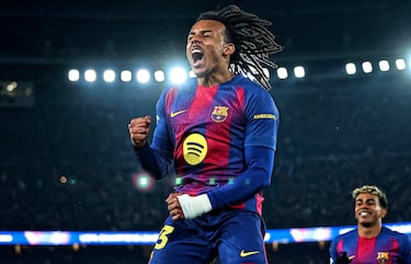 2-1. Jules Koundé celebra el segundo tanto