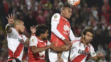 Santa Fe y River Plate empataron sin goles en la Recopa Sudamericana.