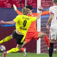 We're playing Borussia Dortmund, not Haaland - Lopetegui