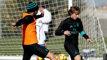 Isco y Modric, entren&aacute;ndose este mi&eacute;rcoles.