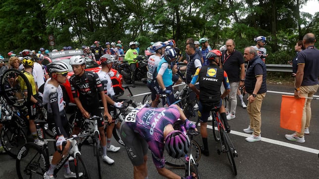 Montonera, caos y triunfo de Groves en Nápoles con tiempos neutralizados