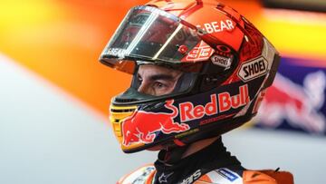 Márquez en el garaje del Repsol Honda durante la temporada 2021.