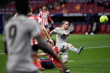 0-1. Iker Muniain marcó el primer gol.