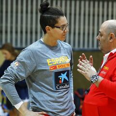 Avenida: Laura Nicholls se compromete con el campeón