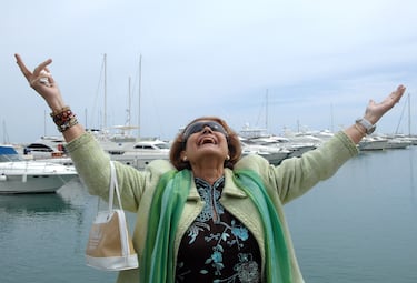 Carmen Sevilla feliz en Málaga