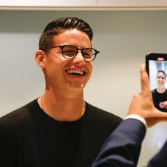 James, feliz en Brasil y ayudando a los más jóvenes de Sao Paulo