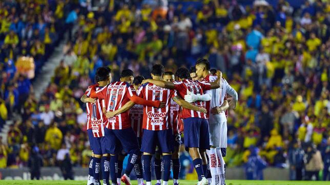 La dura baja que tendrán las Chivas para enfrentar a Tigres