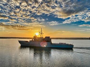Son embarcaciones diseñadas para tareas de patrullaje y vigilancia marítima. De tamaño mediano y equipadas para cumplir funciones de protección de las aguas territoriales, control de la pesca y colaboración en operaciones de seguridad marítima. Versatiles y con  capacidad para operar en diferentes condiciones del mar, lo que las hace ideales para tareas de vigilancia y protección en zonas costeras y de interés estratégico. La armada tiene cuatro unidades denominadas: Serviola, Centinela, Vigia y Atalaya.