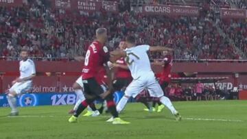 Iturralde: "El agarr車n de Salva Sevilla a Brahim es penalti"