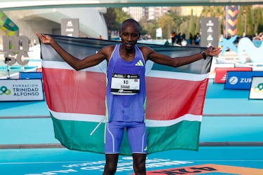 Sabastian Sawe fue el ganador de la maratón de Valencia.
