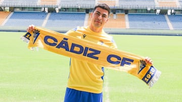 Alarcón: "Sigo al Cádiz desde el pasado año, cuando intentaron ficharme"