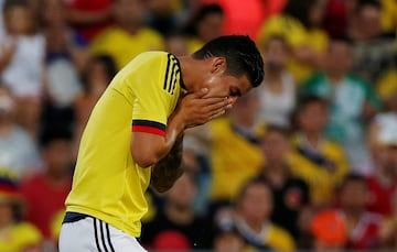 Colombia muestra buen fútbol ante Camerún